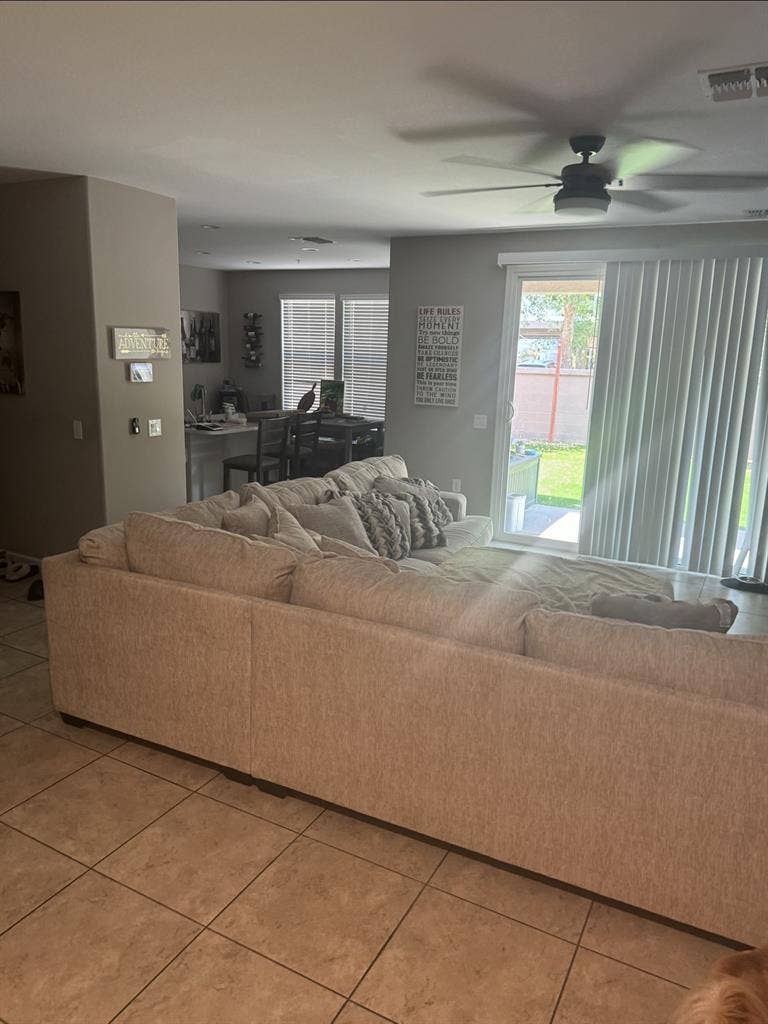 Rooms for rent w/Utilities