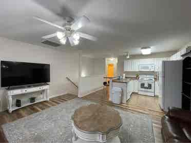 Seeking a female roommate BR
