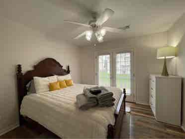 Seeking a female roommate BR