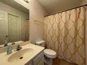 Seeking a female roommate BR