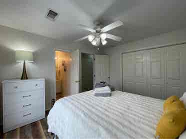 Seeking a female roommate BR