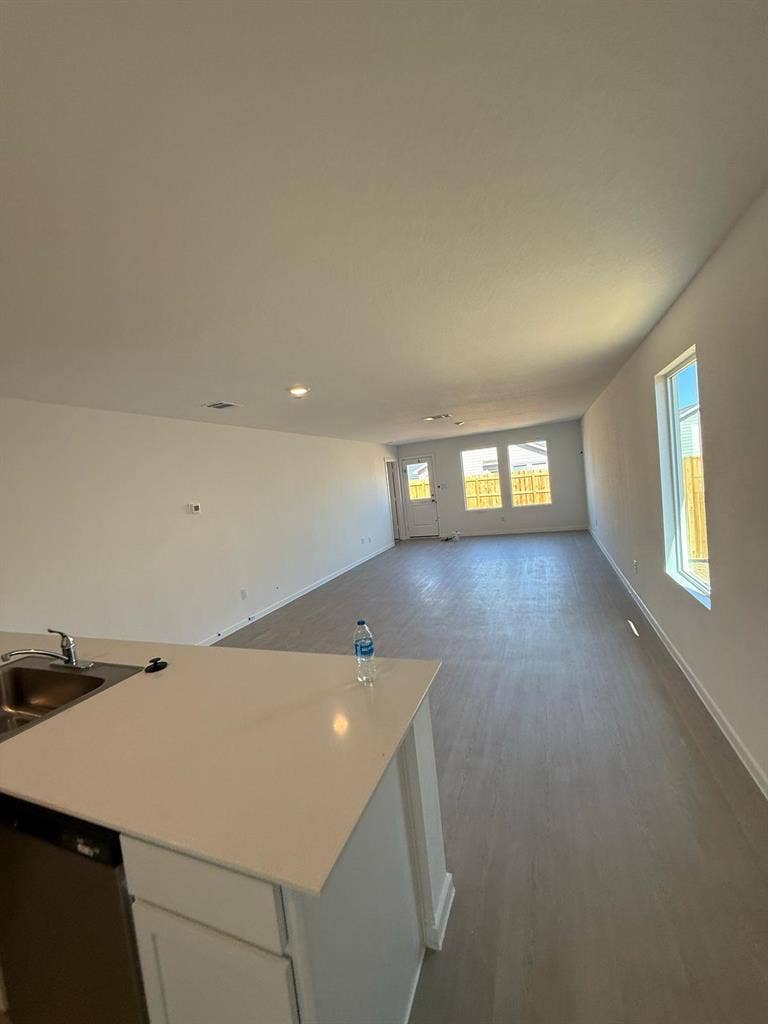 Seeking Roommates