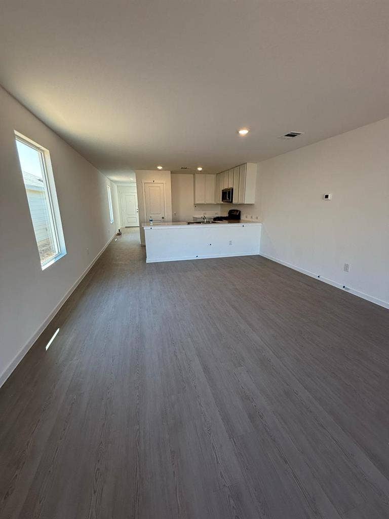 Seeking Roommates