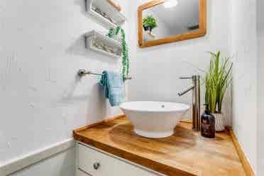 2-Bd/bth minutes from SMU  sqft