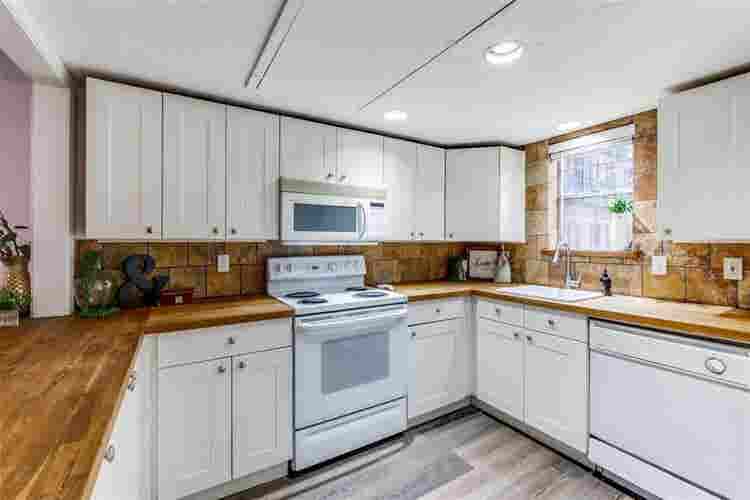 2-Bd/bth minutes from SMU  sqft