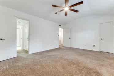 2-Bd/bth minutes from SMU  sqft