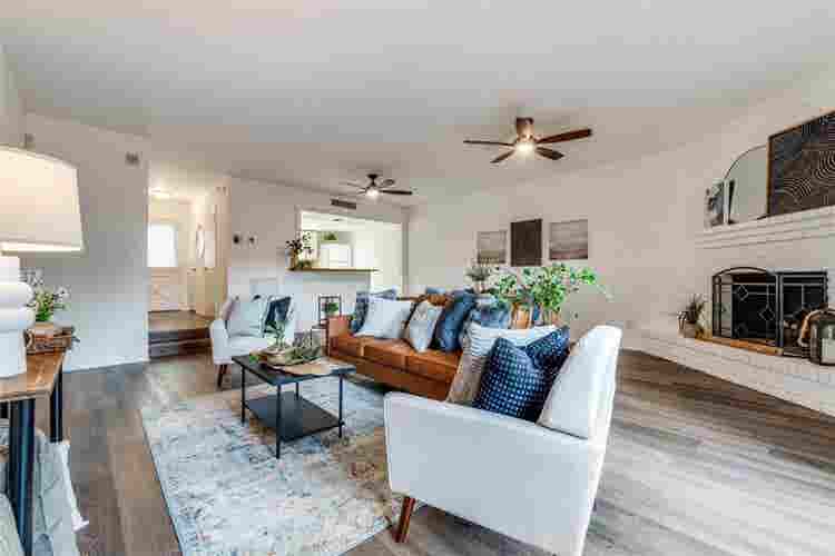 2-Bd/bth minutes from SMU  sqft