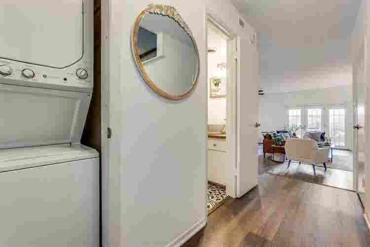 2-Bd/bth minutes from SMU  sqft