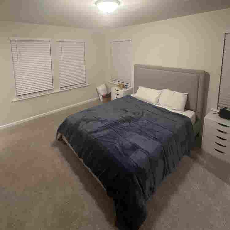 Master Bedroom for rent