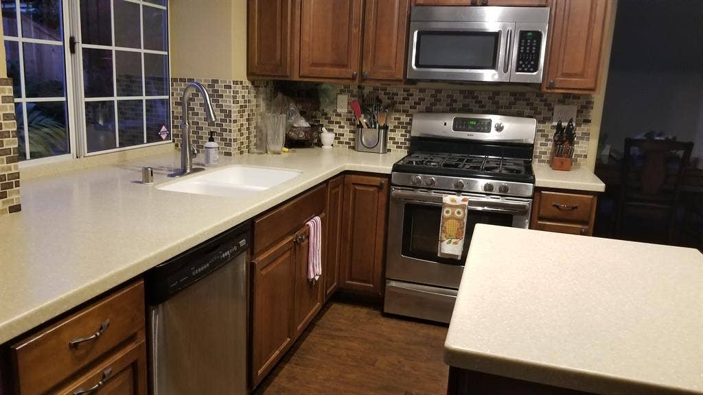 Private Bedroom/Bath Tranquil Home