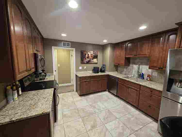 One room in shared space for rent