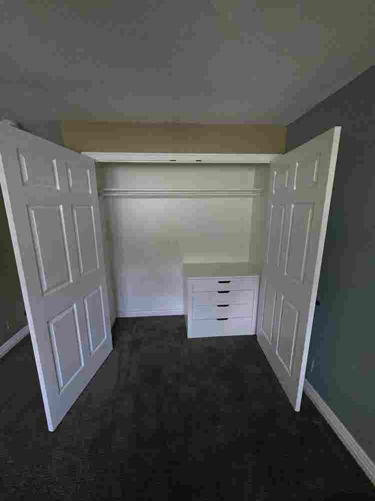 One room in shared space for rent