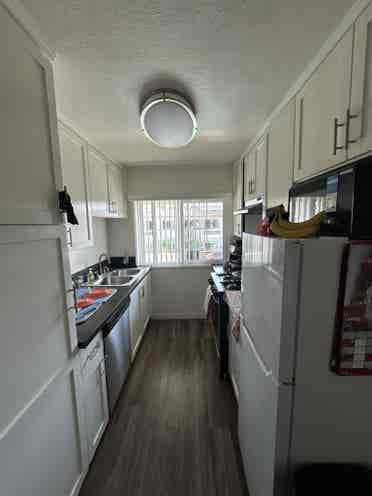 Room for Rent in Newport Beach
