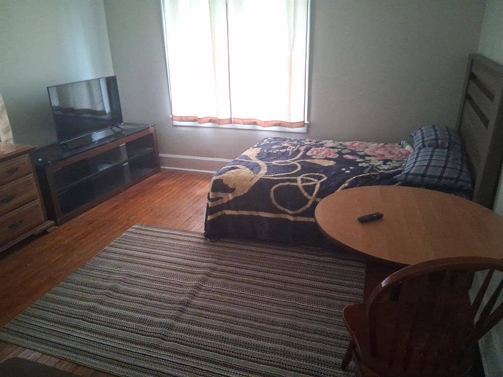 Need a roomie, at least 1 yr. lease