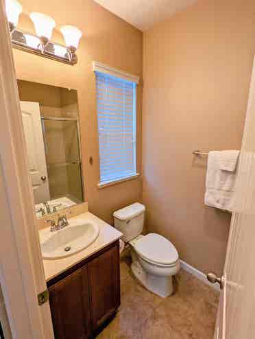 Private Bed&Bath in South Reno