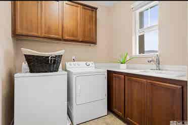Private Bed&Bath in South Reno