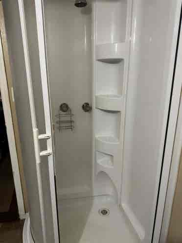 Efficiency for rent M/F