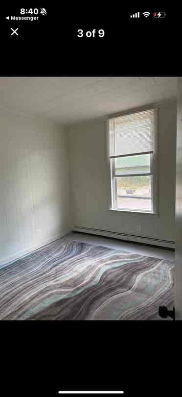 FEMALES ONLY. Looking for a roomie!
