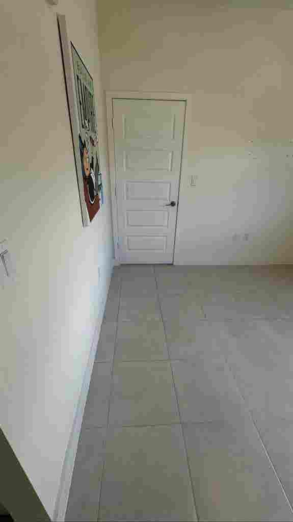 Room with private bathroom in Doral