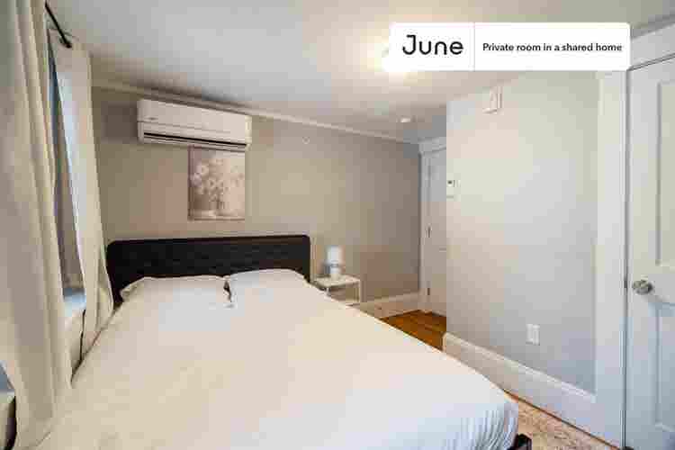 4 BR in Boston