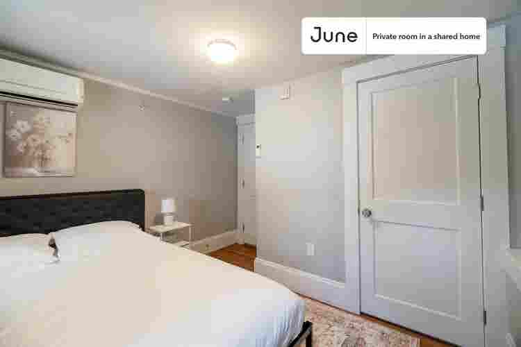 4 BR in Boston