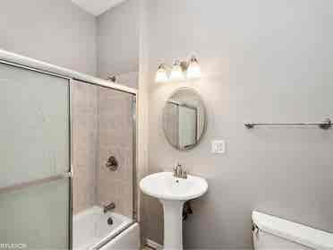 Co-ed Roommate needed!
