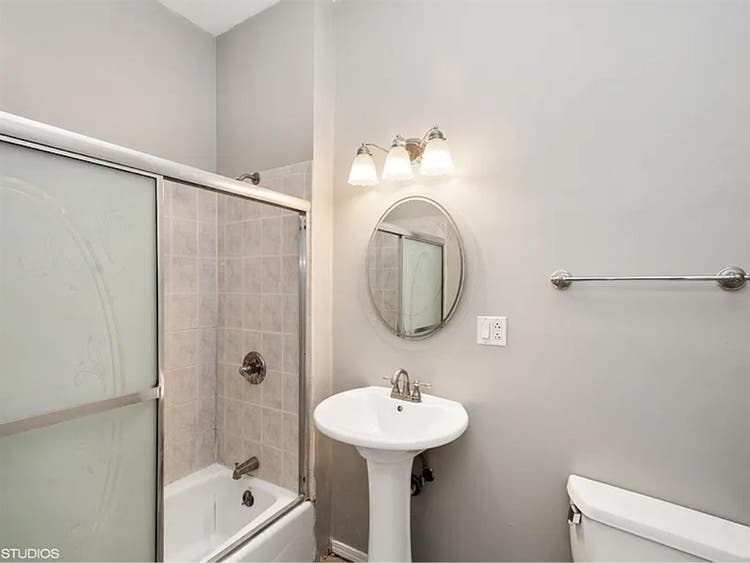 Co-ed Roommate needed!