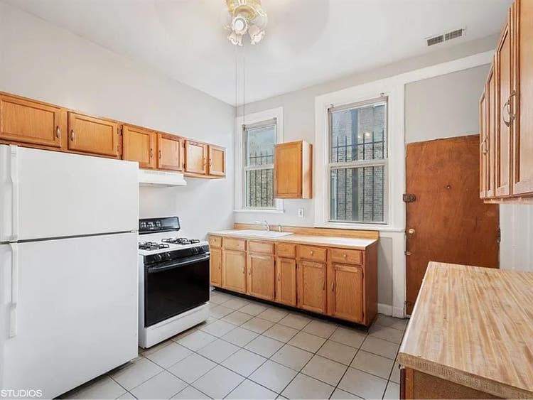 Co-ed Roommate needed!