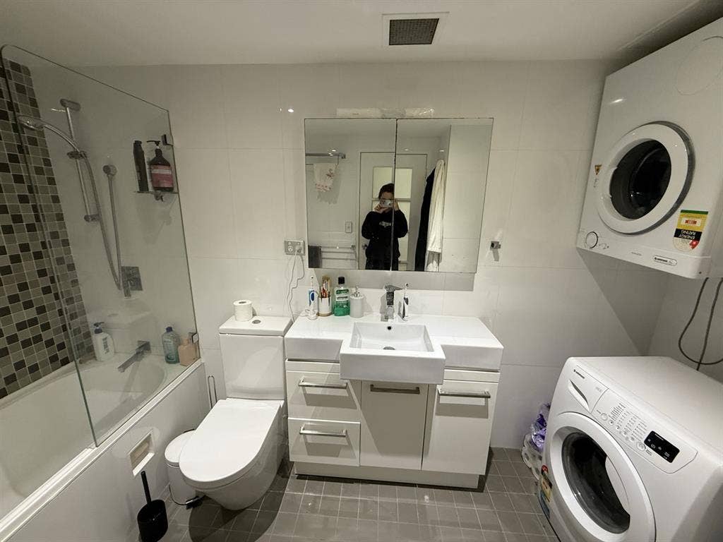 Fully Furnished 1 Bedroom Apartment
