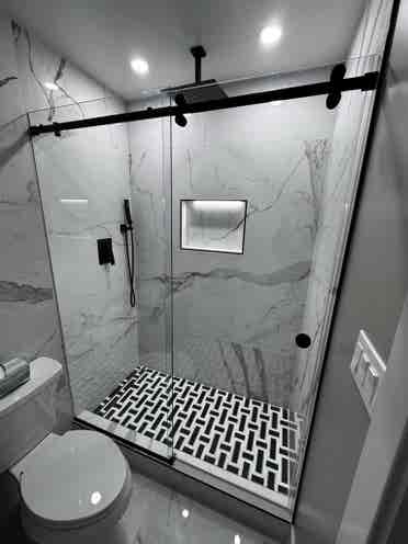 1 room, shared bathroom and kitchen