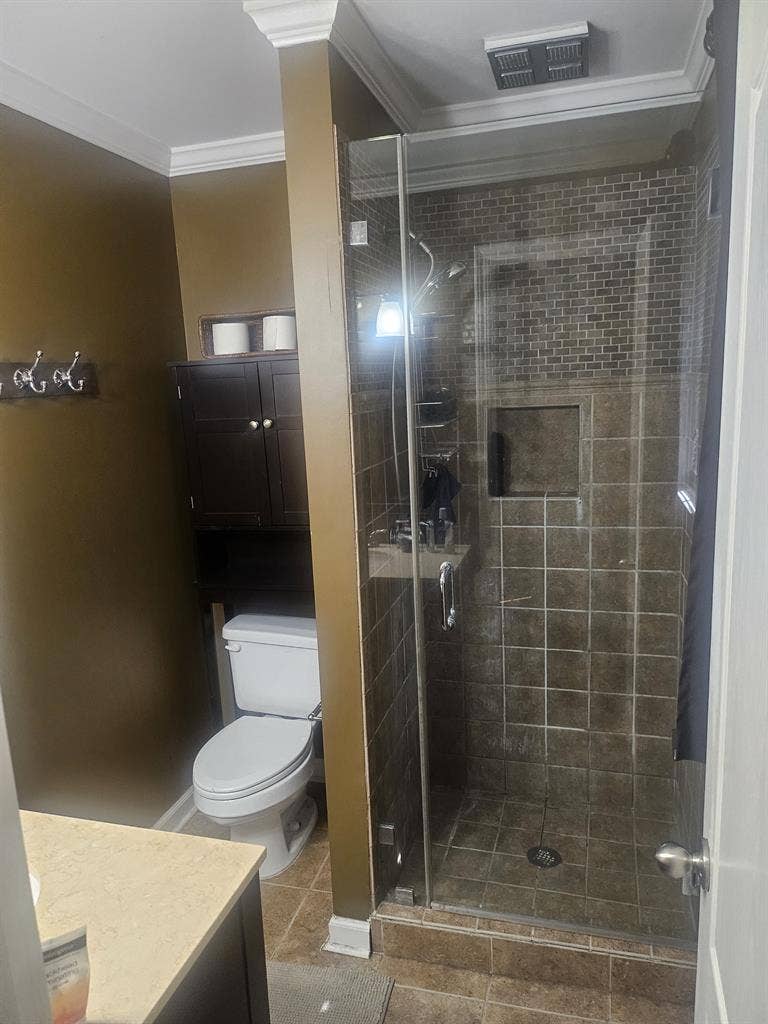 Two (2) Rooms w/ private bathroom
