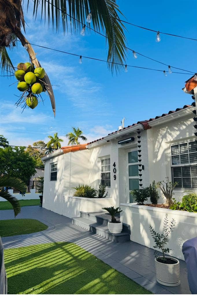 Renting a studio near Coral Gables