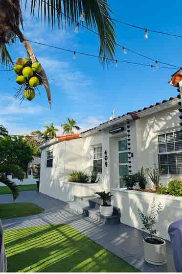 Renting a studio near Coral Gables