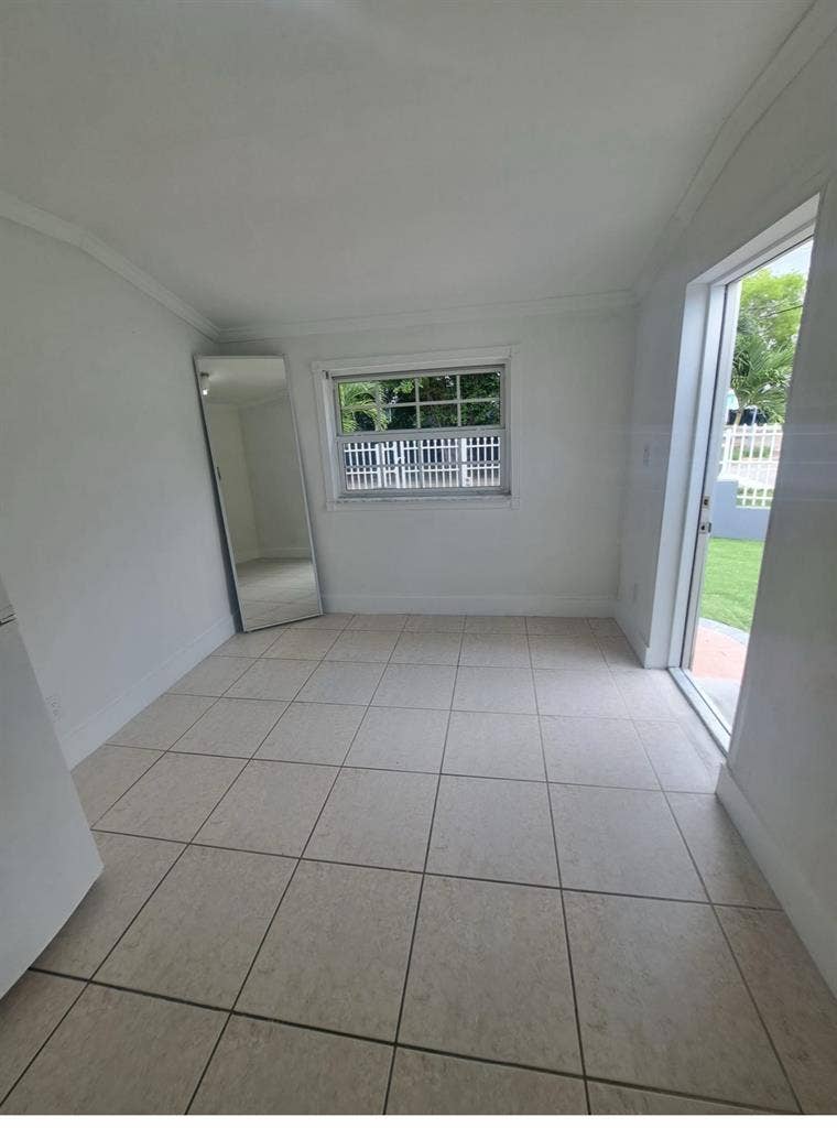 Renting a studio near Coral Gables