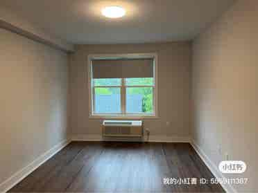 Sublease main bedroom