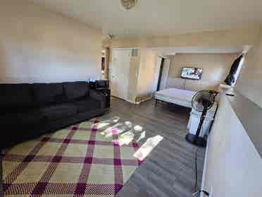 Whole Basement Pvt Bath $/MO