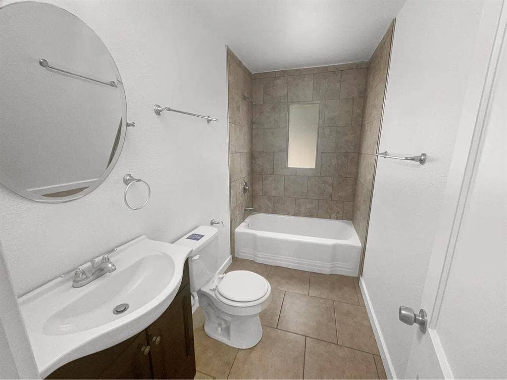 2 bedroom house for rent