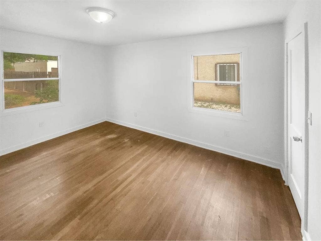 2 bedroom house for rent