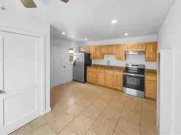 2 bedroom house for rent