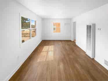 2 bedroom house for rent