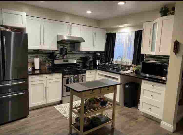 Room for rent Monterey Parkk