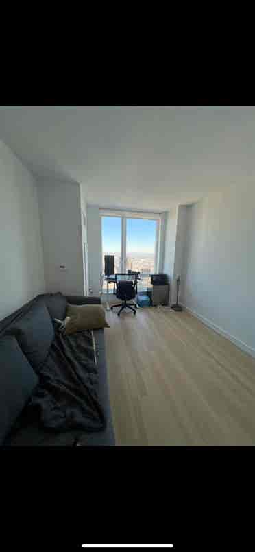 Looking for roommate for August 1st