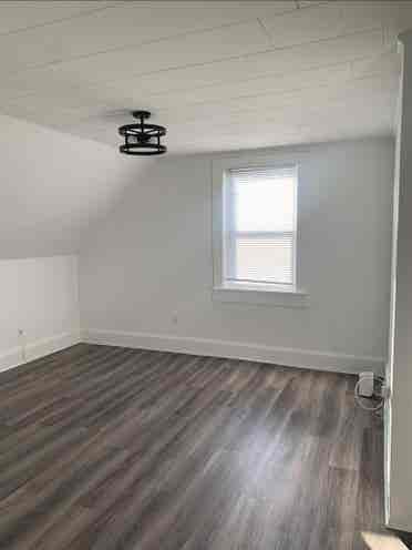 FEMALES ROOMMATES - TWO BEDROOMS