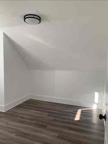 FEMALES ROOMMATES - TWO BEDROOMS