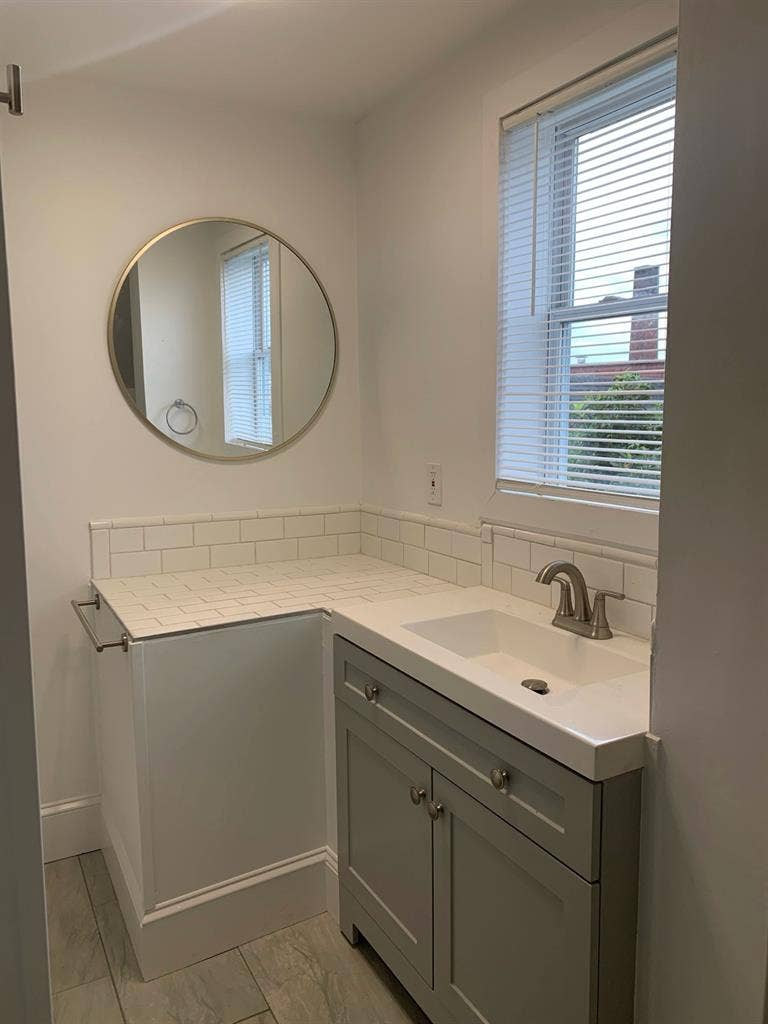 FEMALES ROOMMATES - TWO BEDROOMS