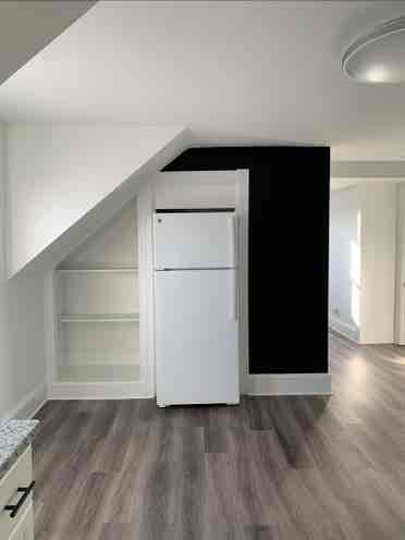 FEMALES ROOMMATES - TWO BEDROOMS