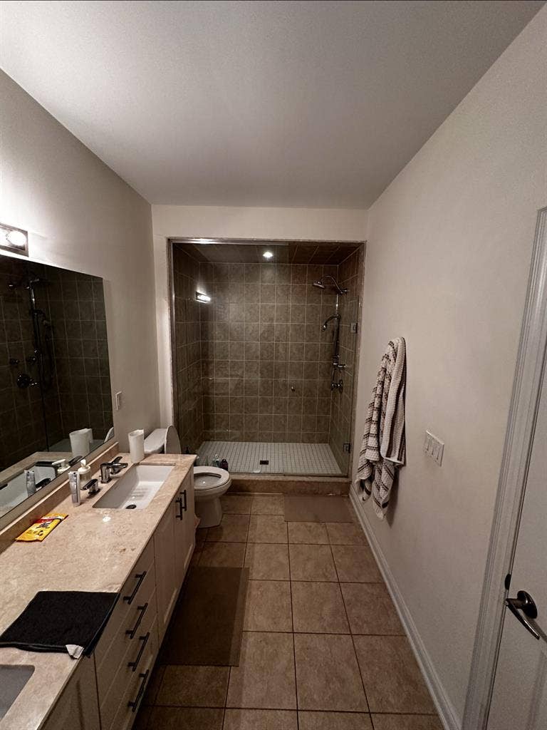 Luxurious Master bedroom for Rent
