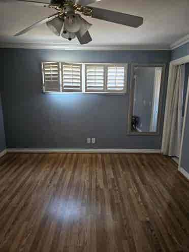 2 rooms available. 1 master