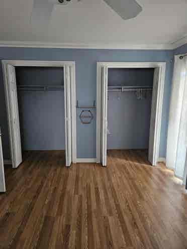 2 rooms available. 1 master