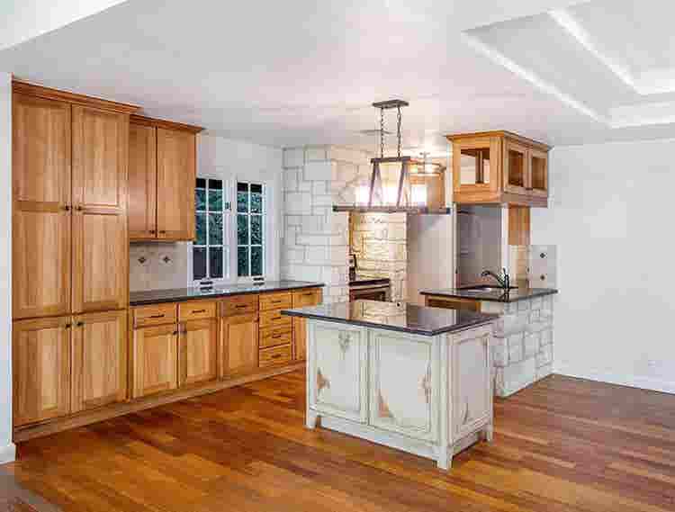 1 BR in Austin